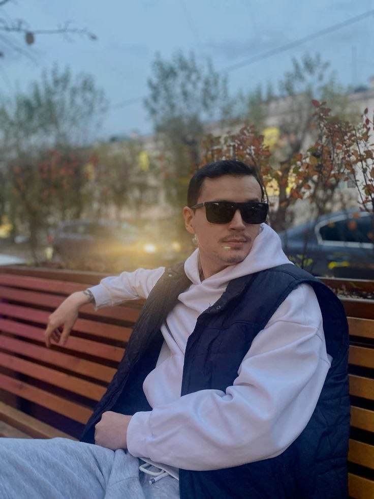 Михайло